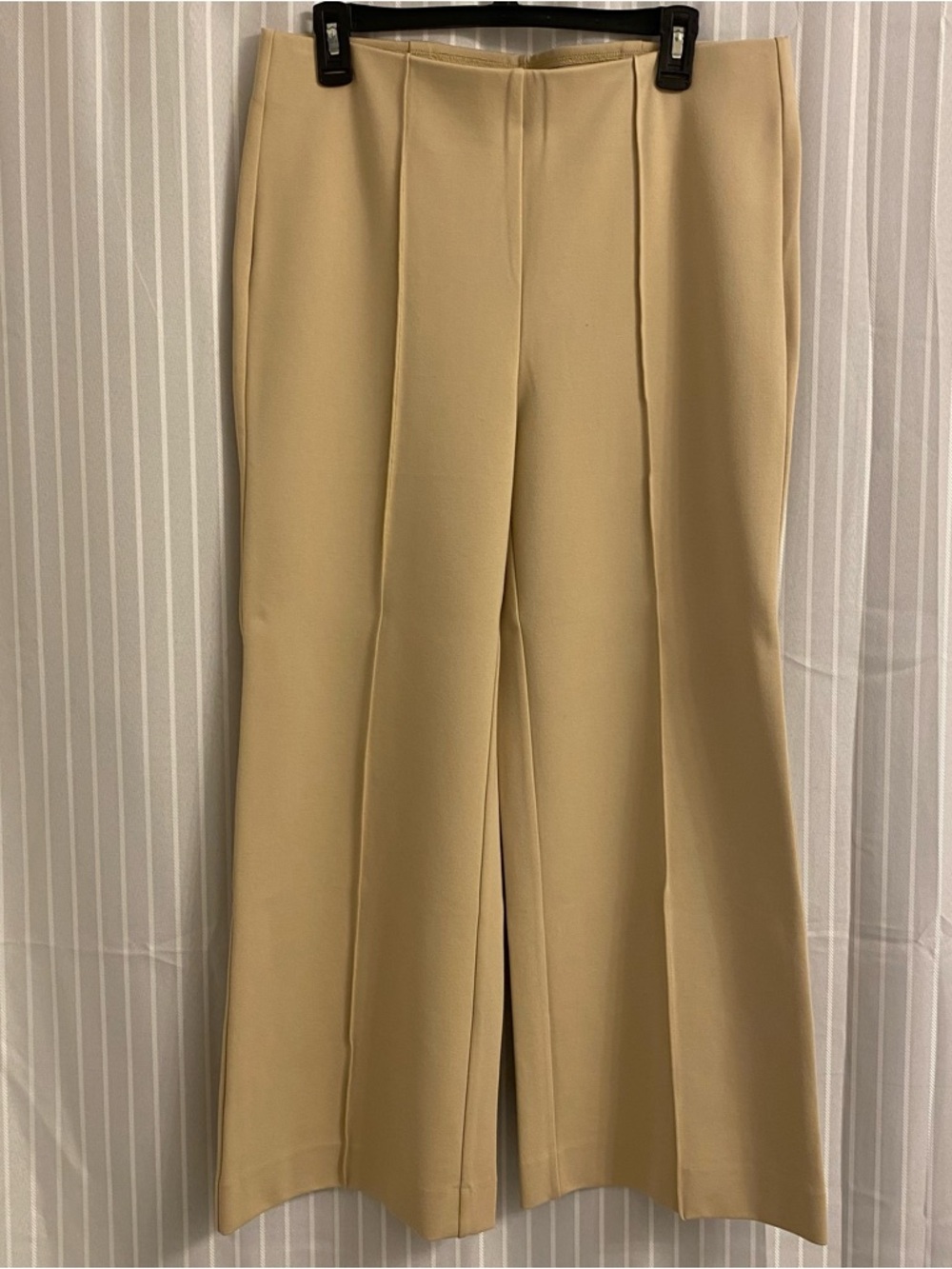 CHICO’S New Without Tags Wide leg/ankle length So Slimming Tan Trousers Size 10